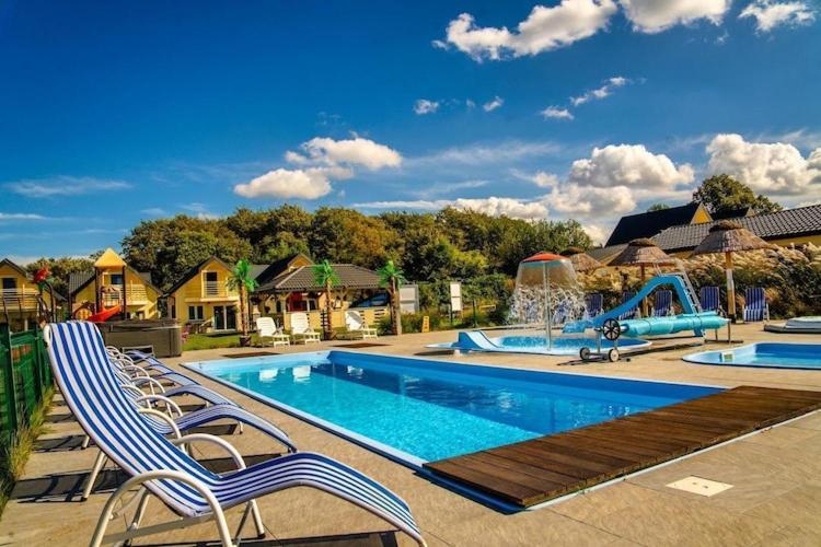 Holiday Resort, 우스트 노리 모르스키 외부 사진