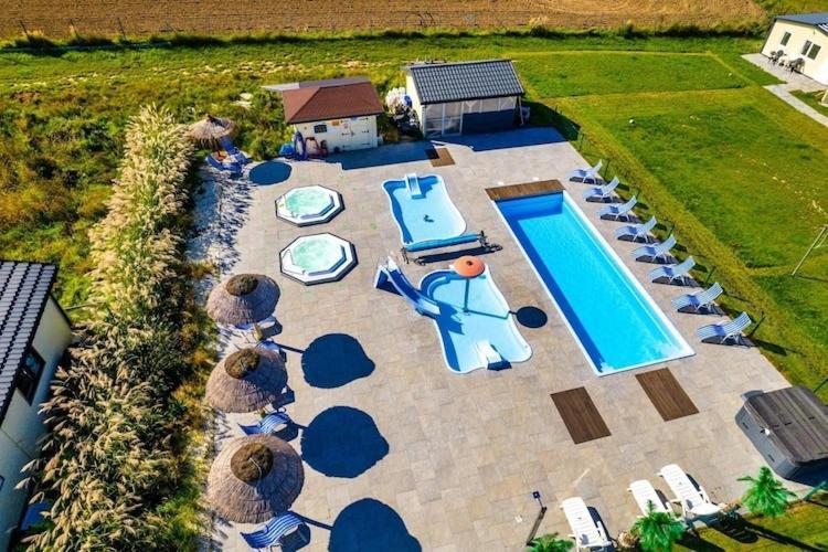Holiday Resort, 우스트 노리 모르스키 외부 사진